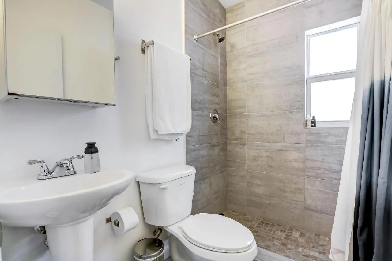 El Portal Apartment