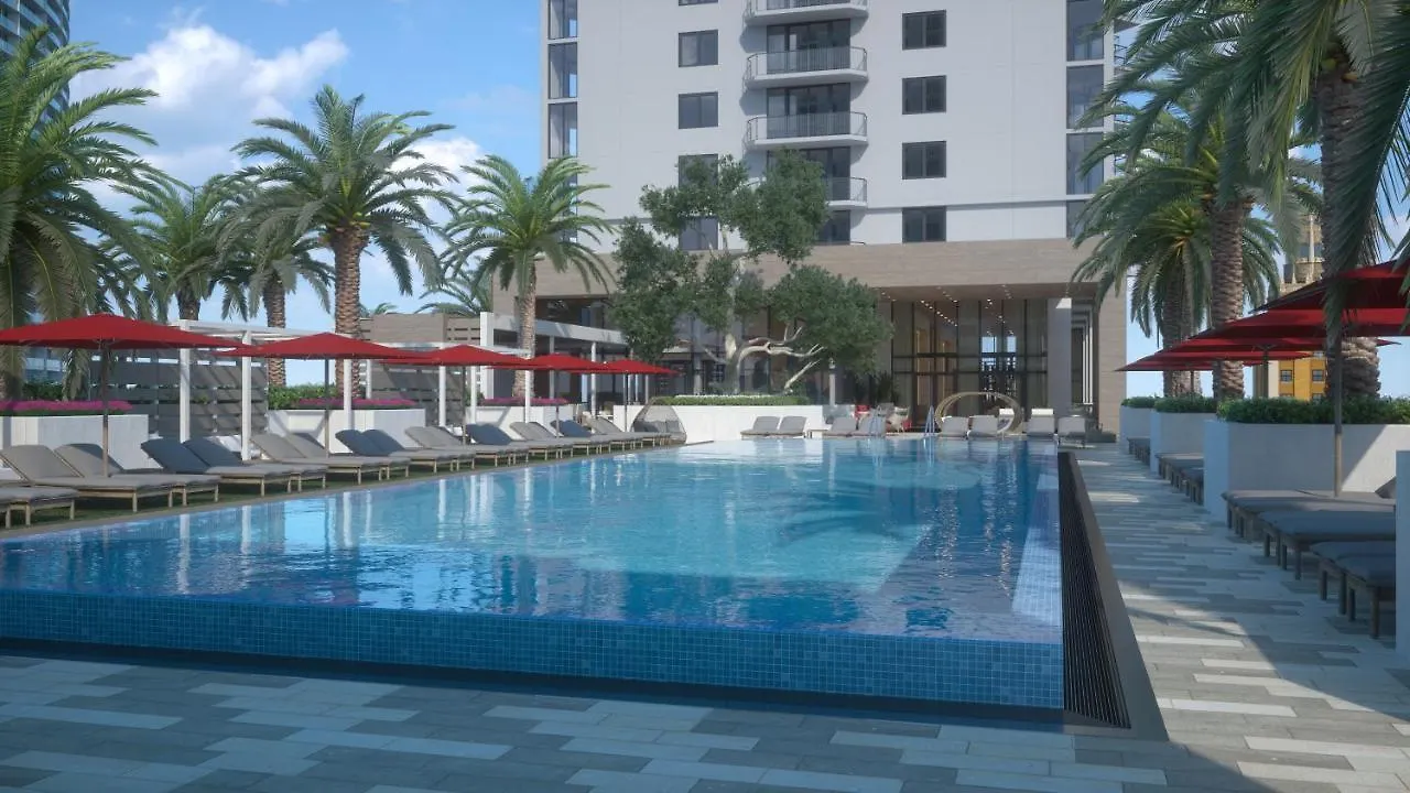 Global Luxury Worldcenter * Miami