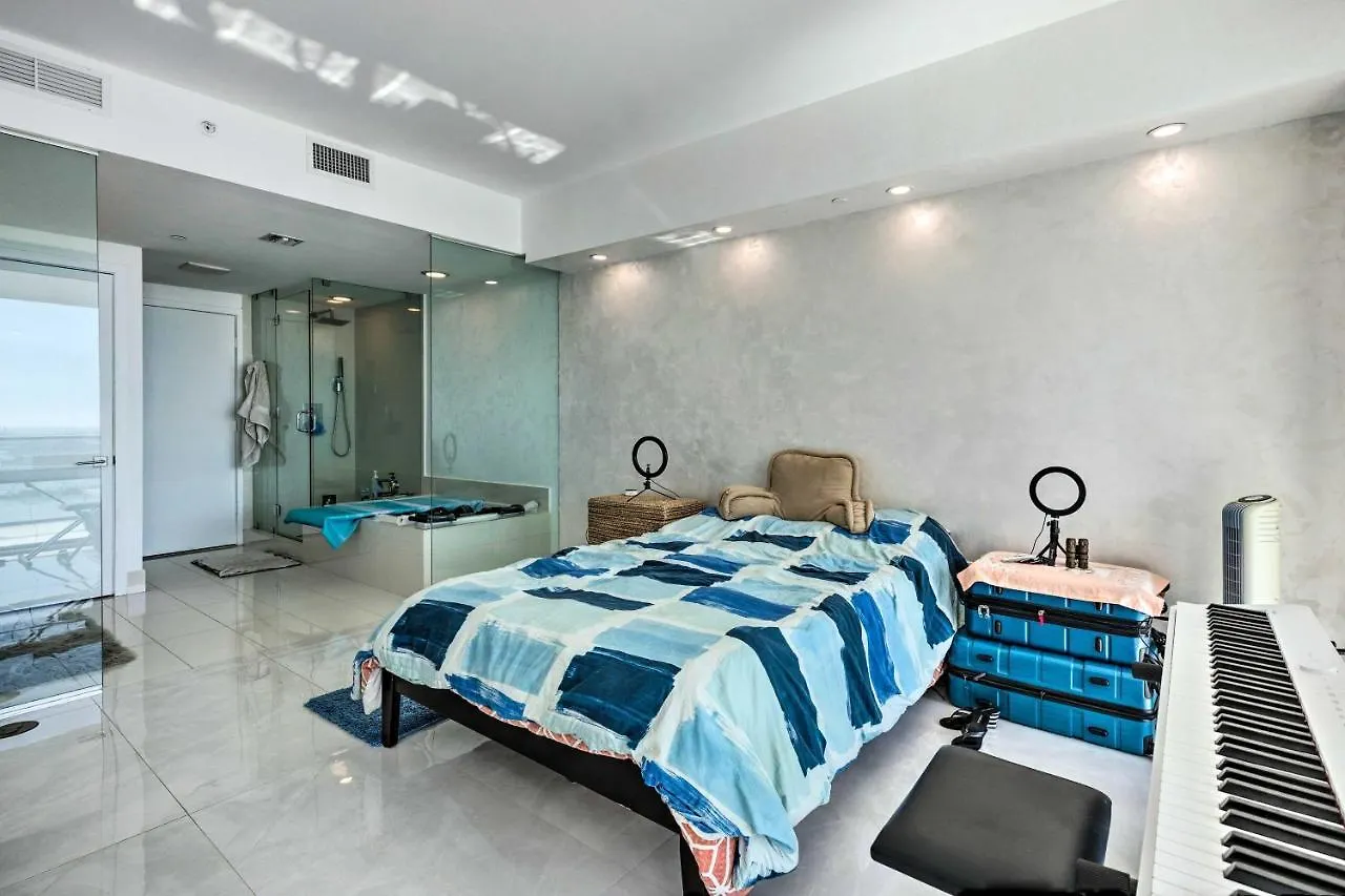 Апартаменты Luxe With Community Pool And Hot Tub! Майами
