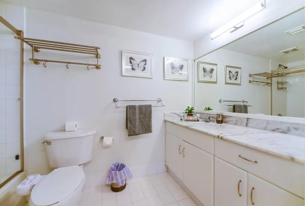 Exquisite 3bedrooms W Top Amenities Free Parking Miami