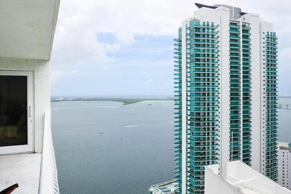 Luxury 2 Bedroom At Brickell With Pool