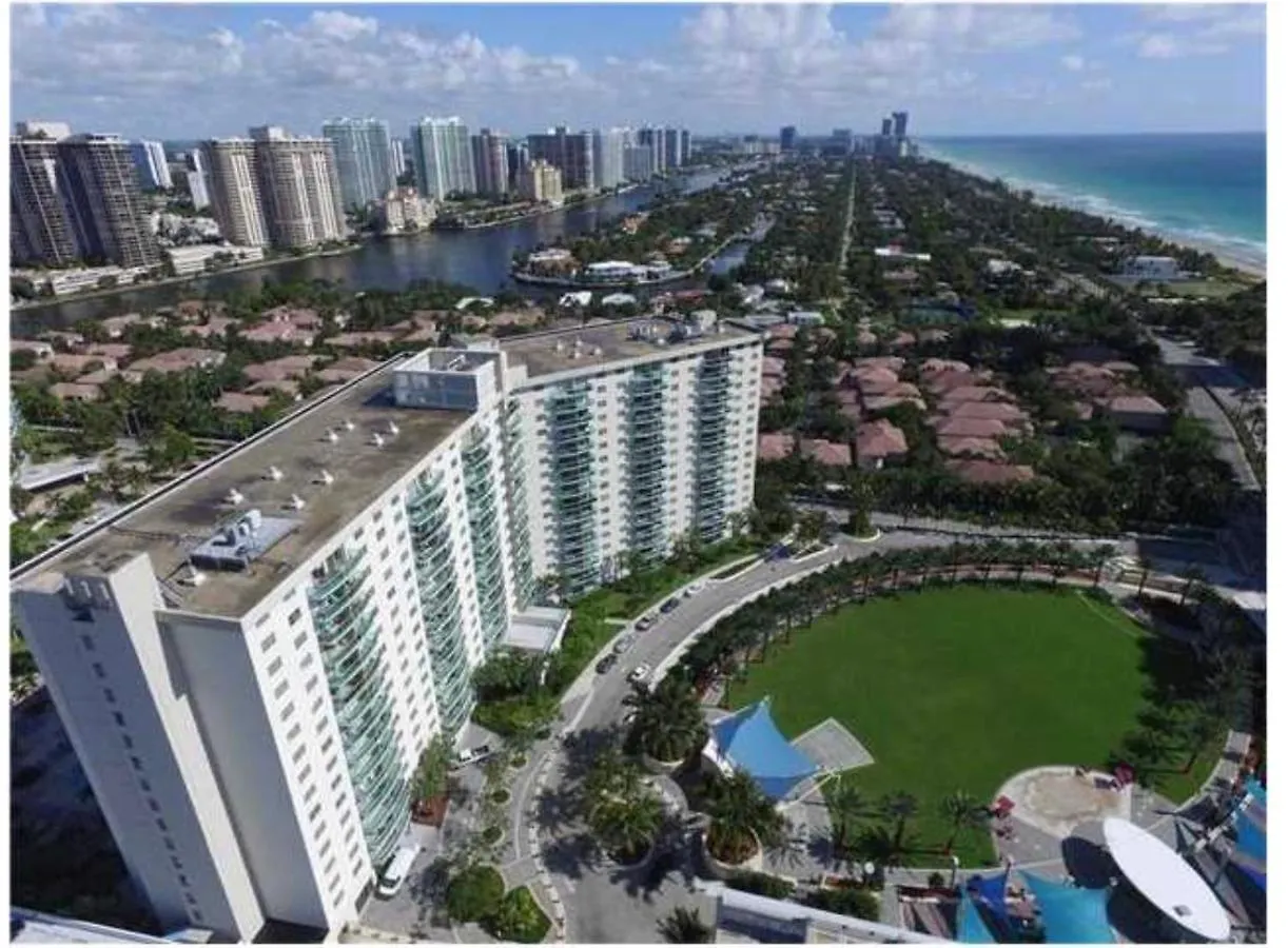 Sunny Isles Ocean Reserve 704 Апартаменты *