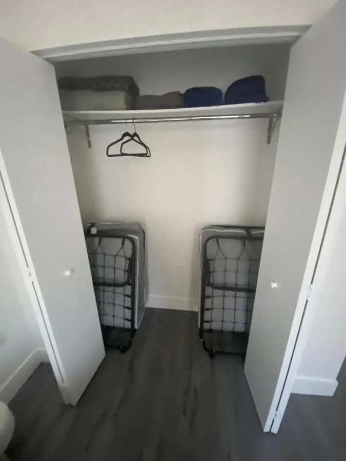 아파트 Luxurious Apt With Free Parking Mins Away From South Beach And Wynwood