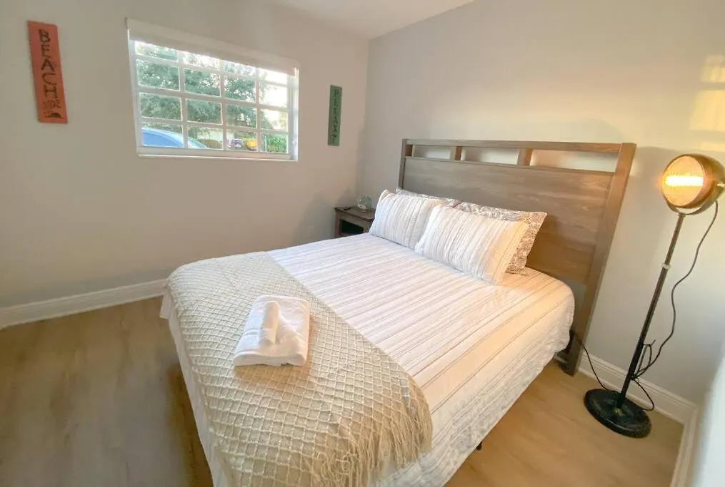 5br! Pool, Air Hockey, Playground, Gazebo, Bbq, Sleeps 16 *