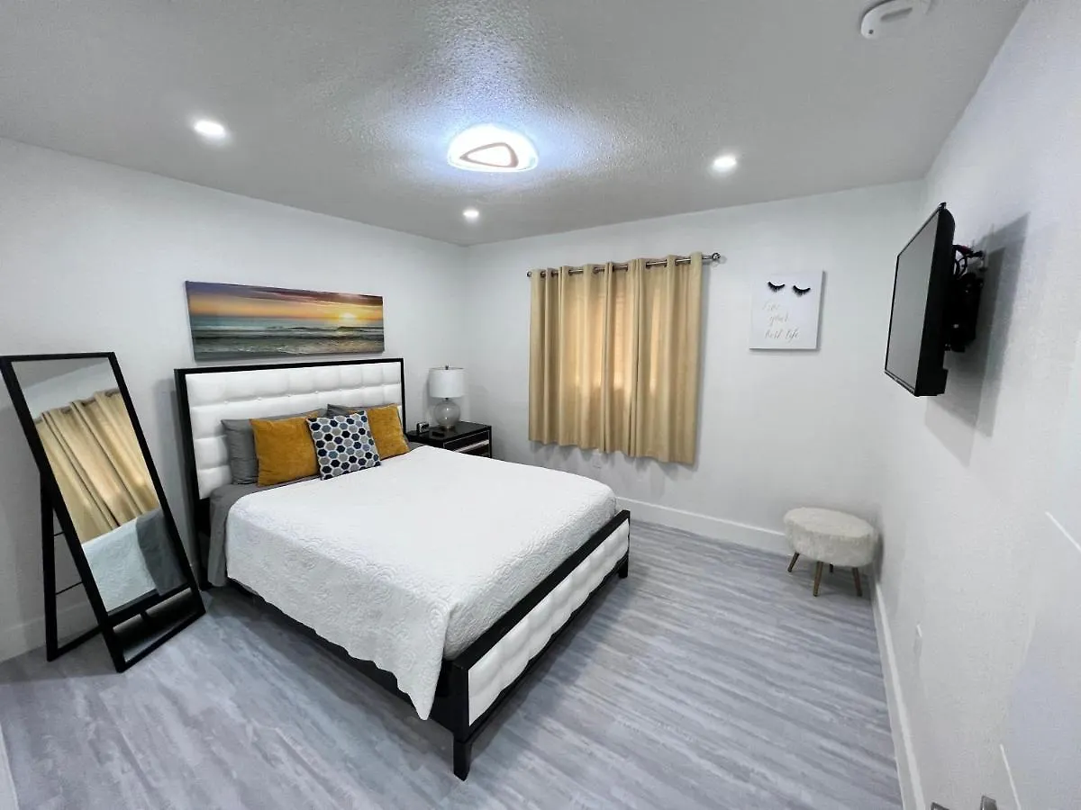 Stylish 2 Bedrooms By International Airport * Miami