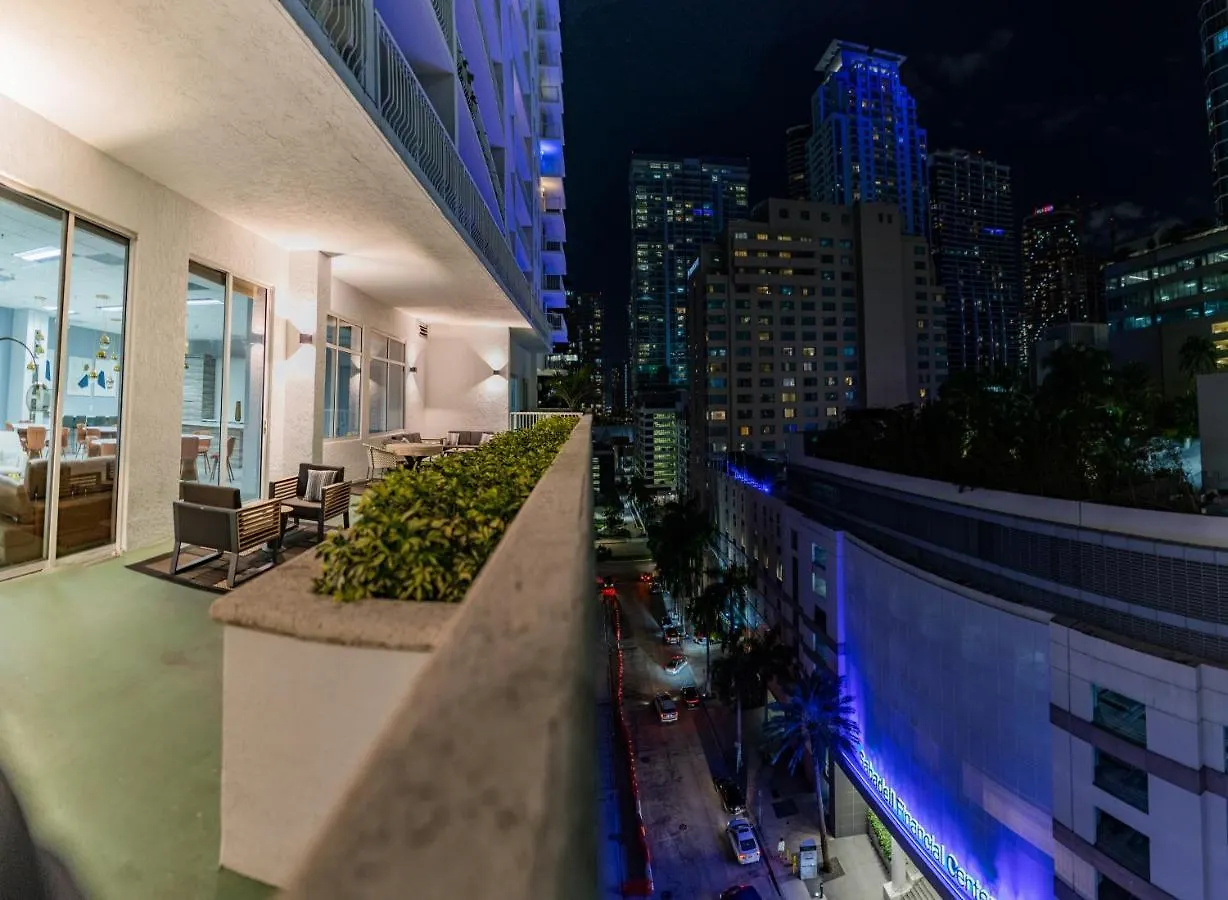 アパート Luxury Brickell *