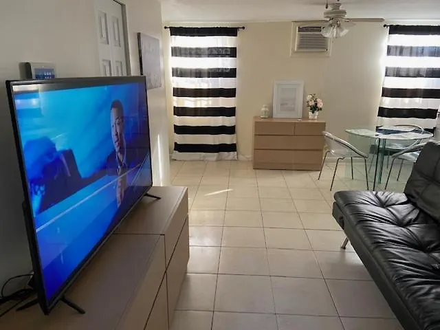 Homestay Private Close To Airport - Free Parking - 01
