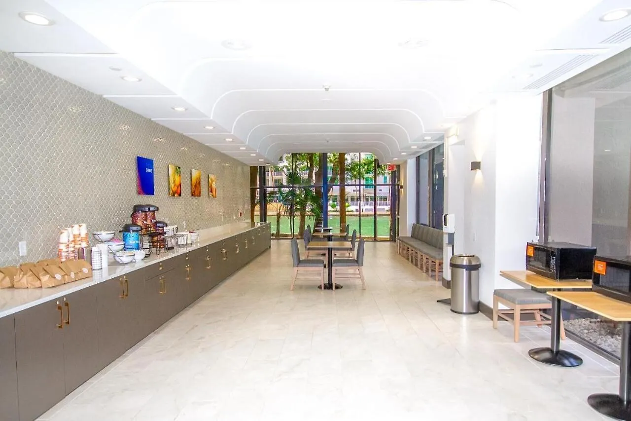 Comfort & Downtown Brickell-port Of Hotel