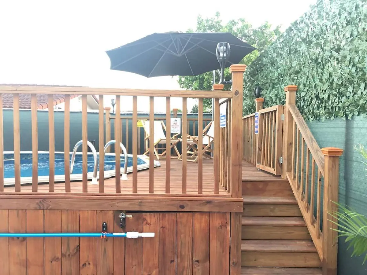 Holiday home Cozy Mia Airport Pool *