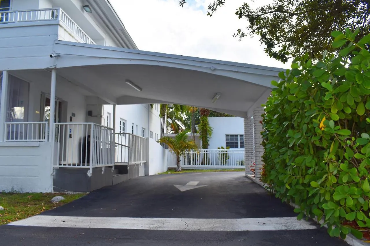 Travelodge By Wyndham Biscayne Bay Отель