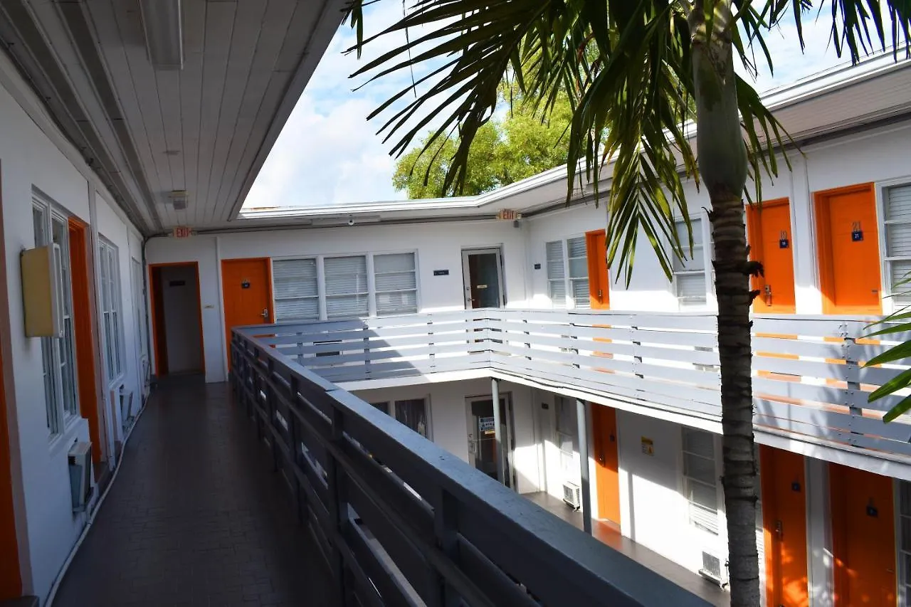 Отель Travelodge By Wyndham Biscayne Bay 3*