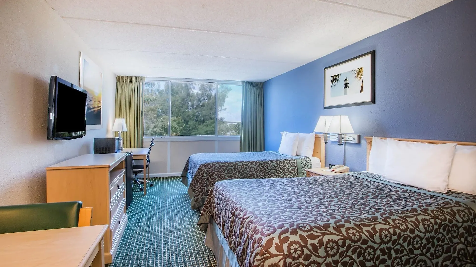 Hotel Envision International Airport 3*