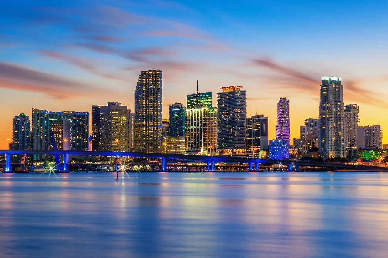 Enchanting Cozy 10 Min Away From Airport, Calle 8, Brickell, Coral Gables, The And More! Apartamento Miami