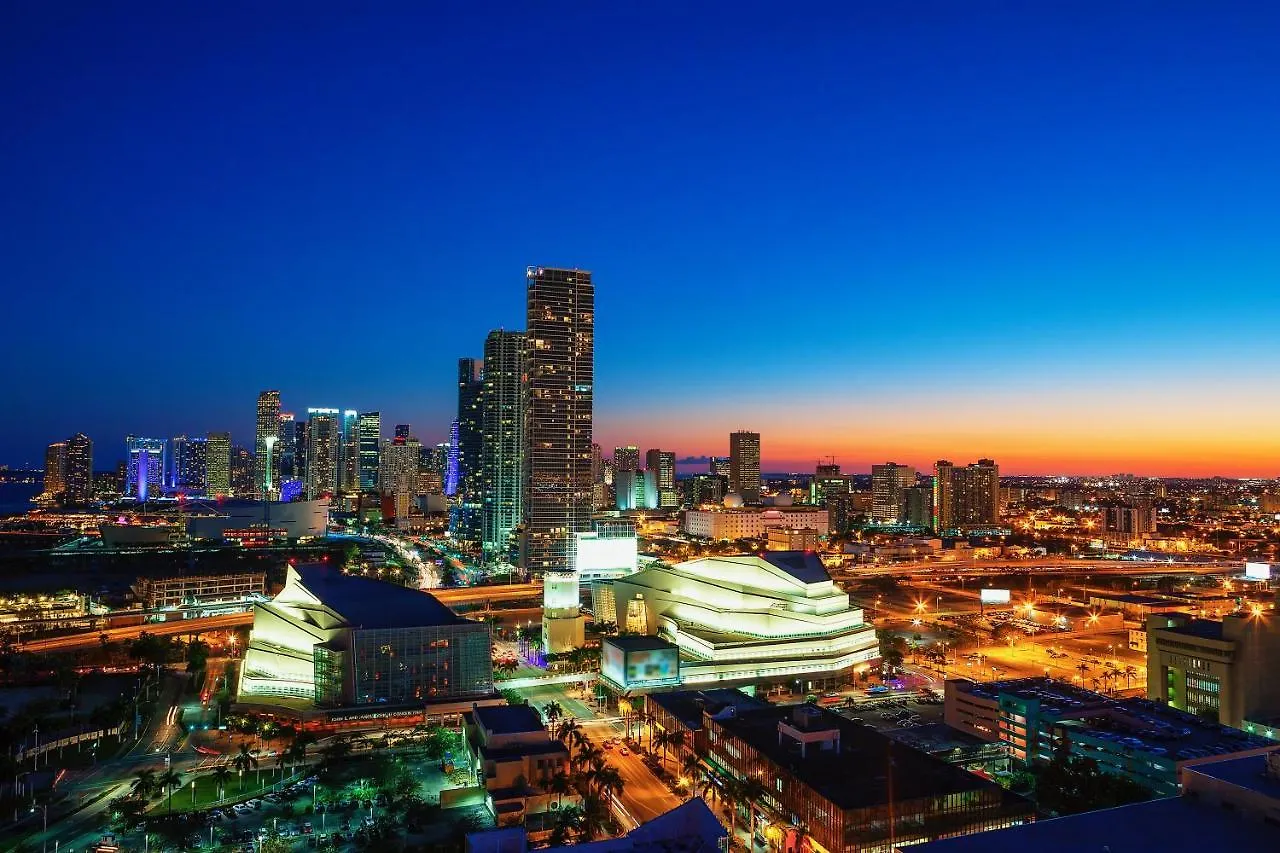 Apartamento Enchanting Cozy 10 Min Away From Airport, Calle 8, Brickell, Coral Gables, The And More! *
