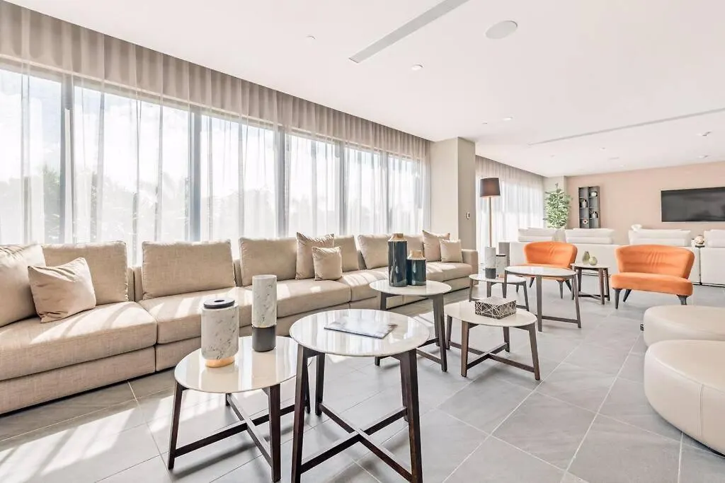 Luxury In Downtown Doral דירה מיאמי