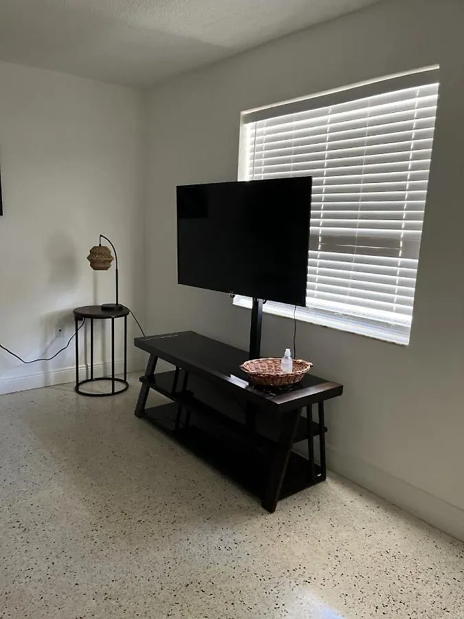 Blue-Max Apartments Apartament Miami