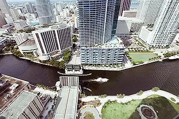 Apartment Sky At Brickell Bay *