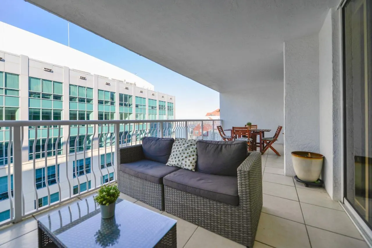 3 Bedrooms At Brickell 41st Floor Top Location Apartment *