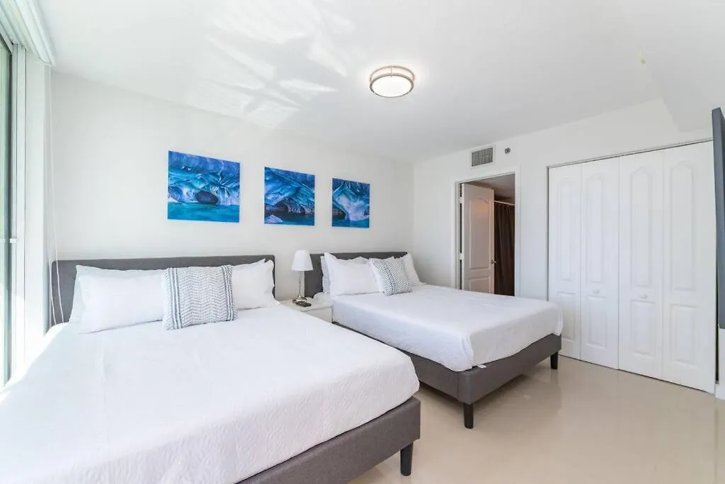 Stunning 2br With Ocean View At Brickell, Free Parking * Miami