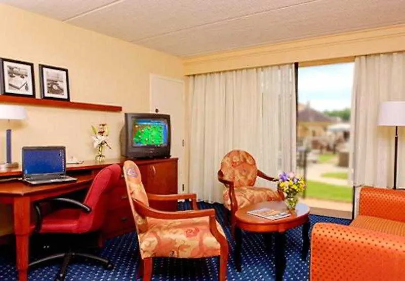 Hotel Courtyard Airport West Doral Miami