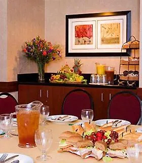 Courtyard Airport West Doral 3* Miami