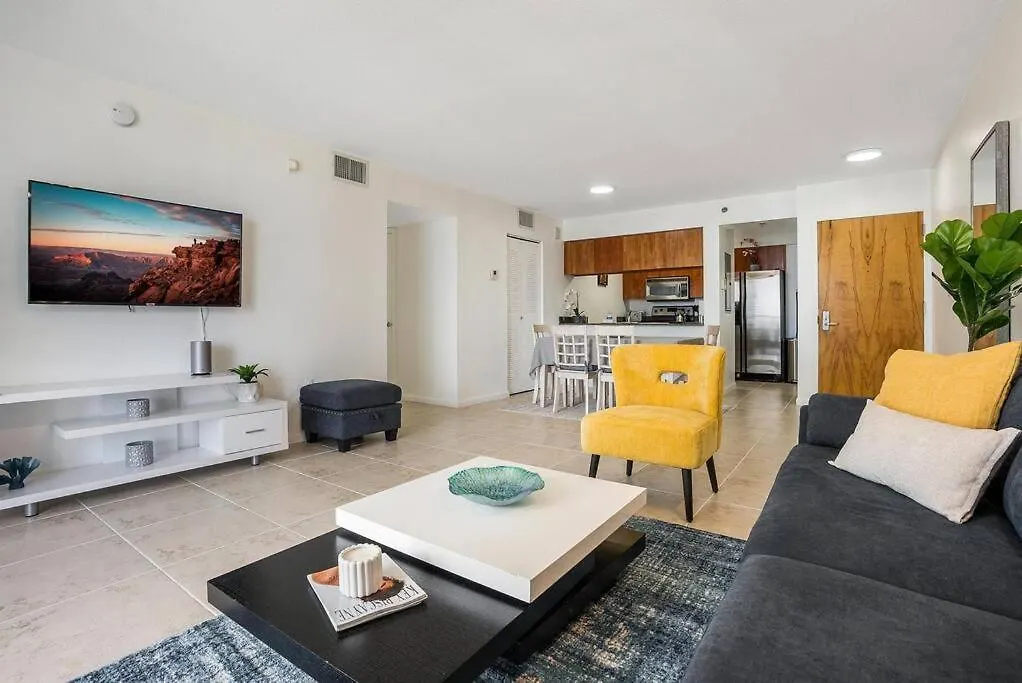 Beautiful 3 Bedroom In Brickell