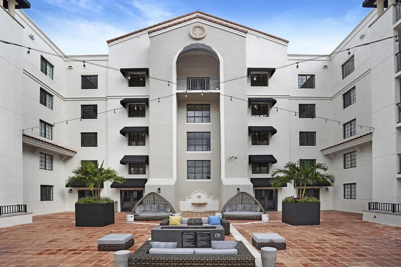 Apartment Dharma Coral Gables At Gables Grand Plaza *