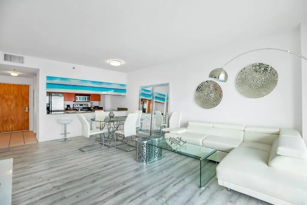 Amazing Penthouse In Beautiful Brickell 42 Floor!! Free Garage Parking Apartment Miami