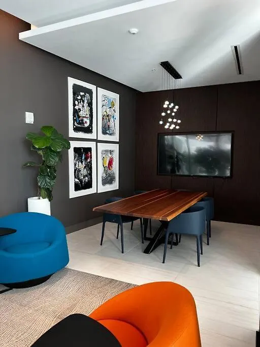 Apartmán Brand New Floor In The Heart Of