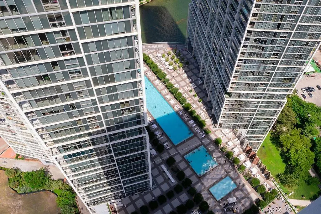 W Stunning Private With Access To Amenities Apartment Miami