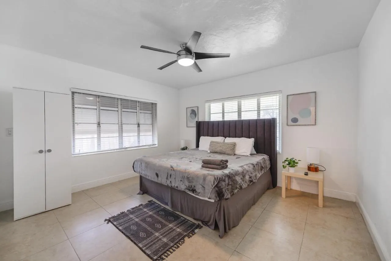 Holiday home Amazing 3br House 5 Minutes From Marlins Park *