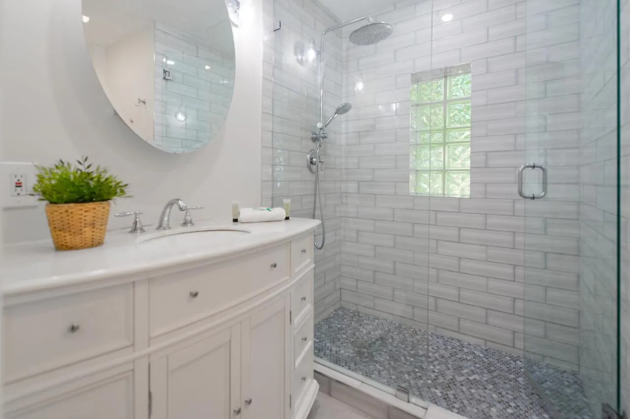 Amazing 3br House 5 Minutes From Marlins Park *