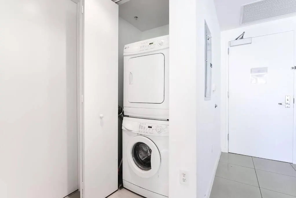 Διαμέρισμα Awesome With Pool In Midtown