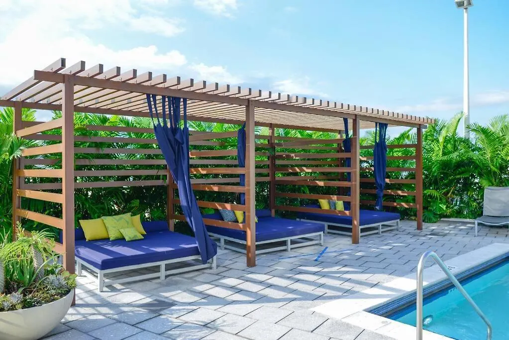 Awesome With Pool In Midtown Apartment Miami