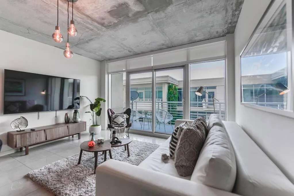 Apartment Lovely At Midtown With Pool *