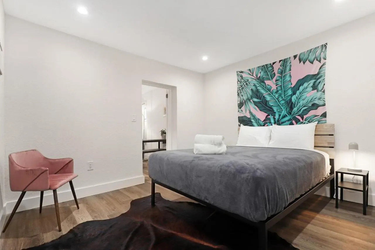 Apartment Wynwood's Urban Oasis