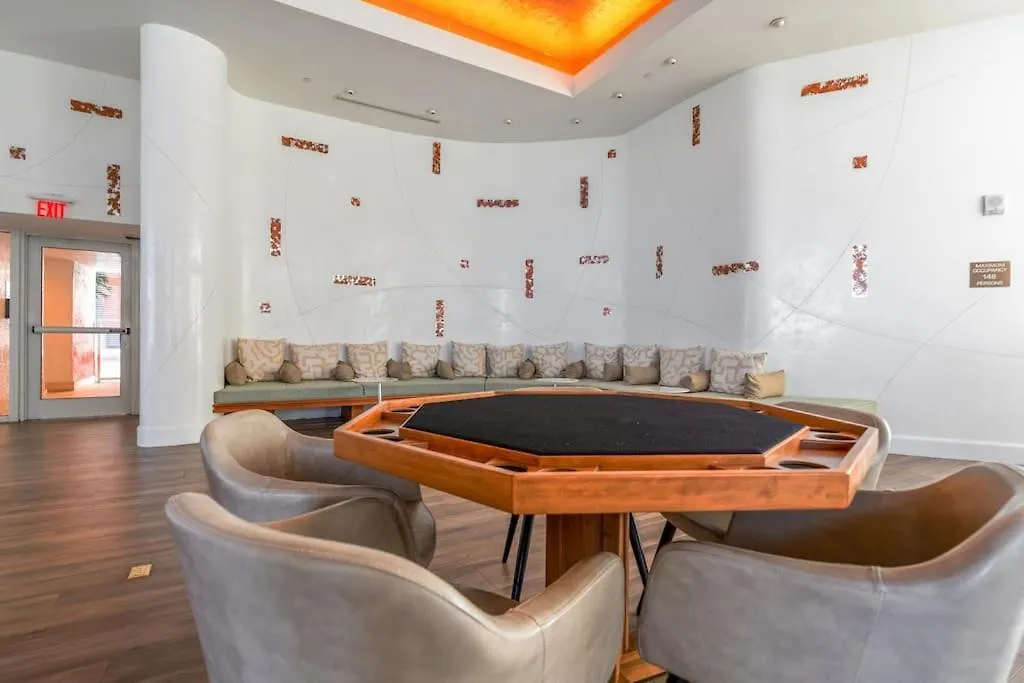 Biscayne Bay View Pool Hot Tub And Amenities * Miami