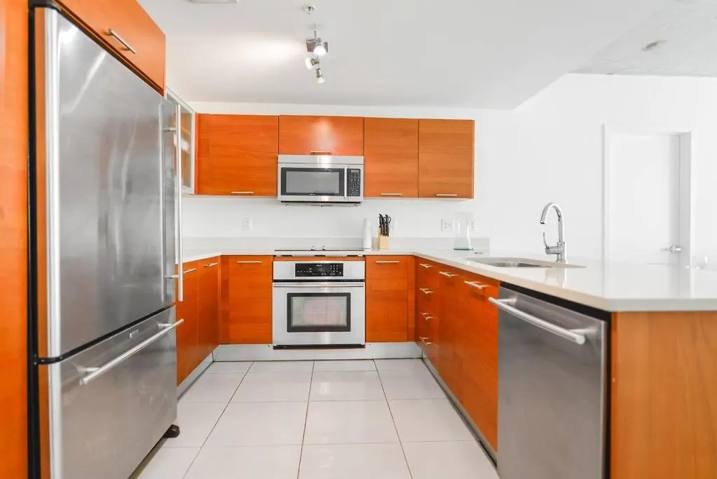 Apartment Awesome With Pool In Midtown *