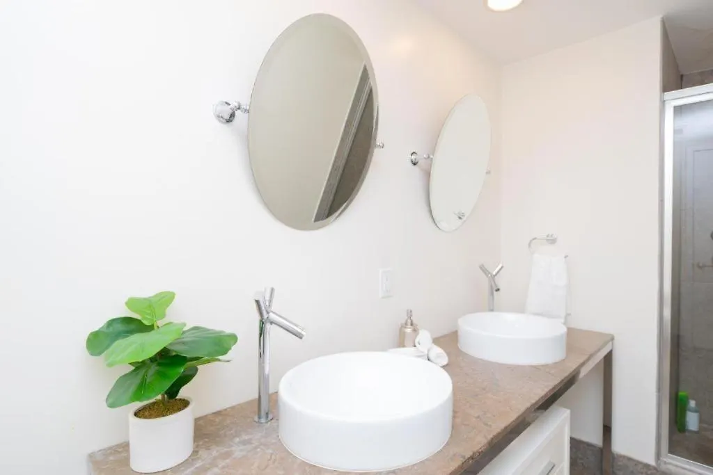 W Stunning Private With Access To Amenities Apartment Miami