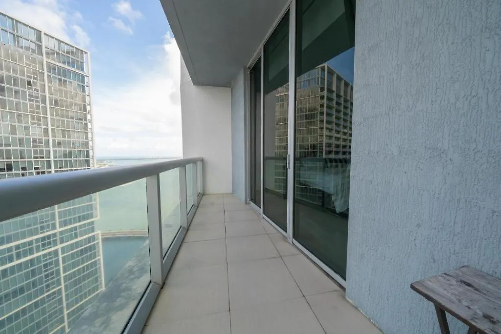 W Stunning Private With Access To Amenities * Miami