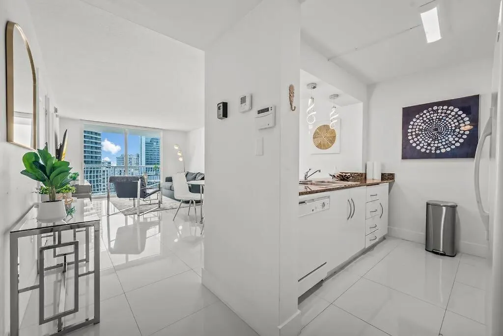 High Floor Ocean View Unit In Brickell * Miami