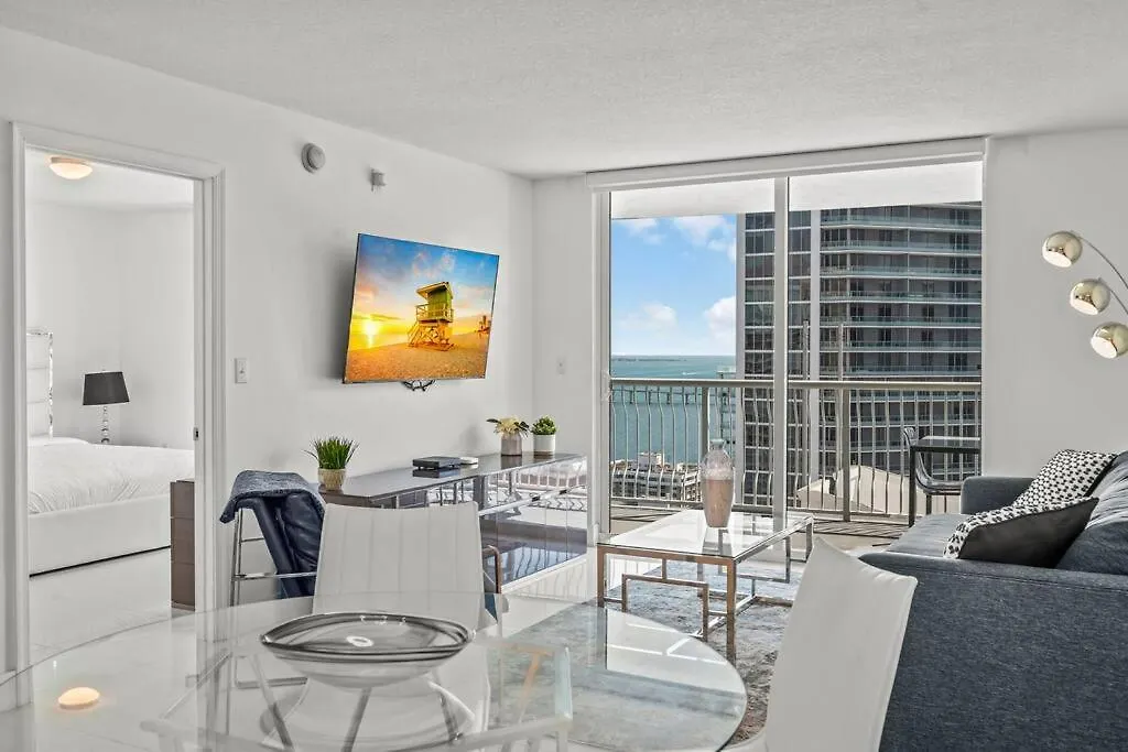 High Floor Ocean View Unit In Brickell Apartment