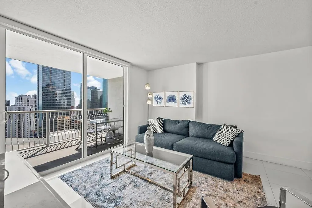 High Floor Ocean View Unit In Brickell Apartment