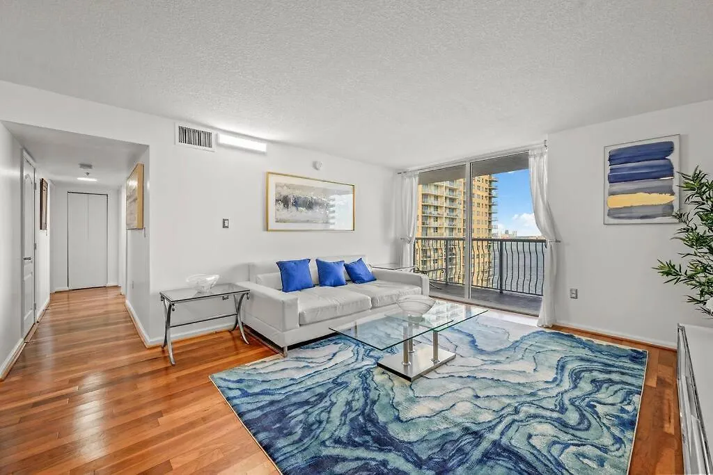 Incredible Ocean View 3 Bedrooms Unit *