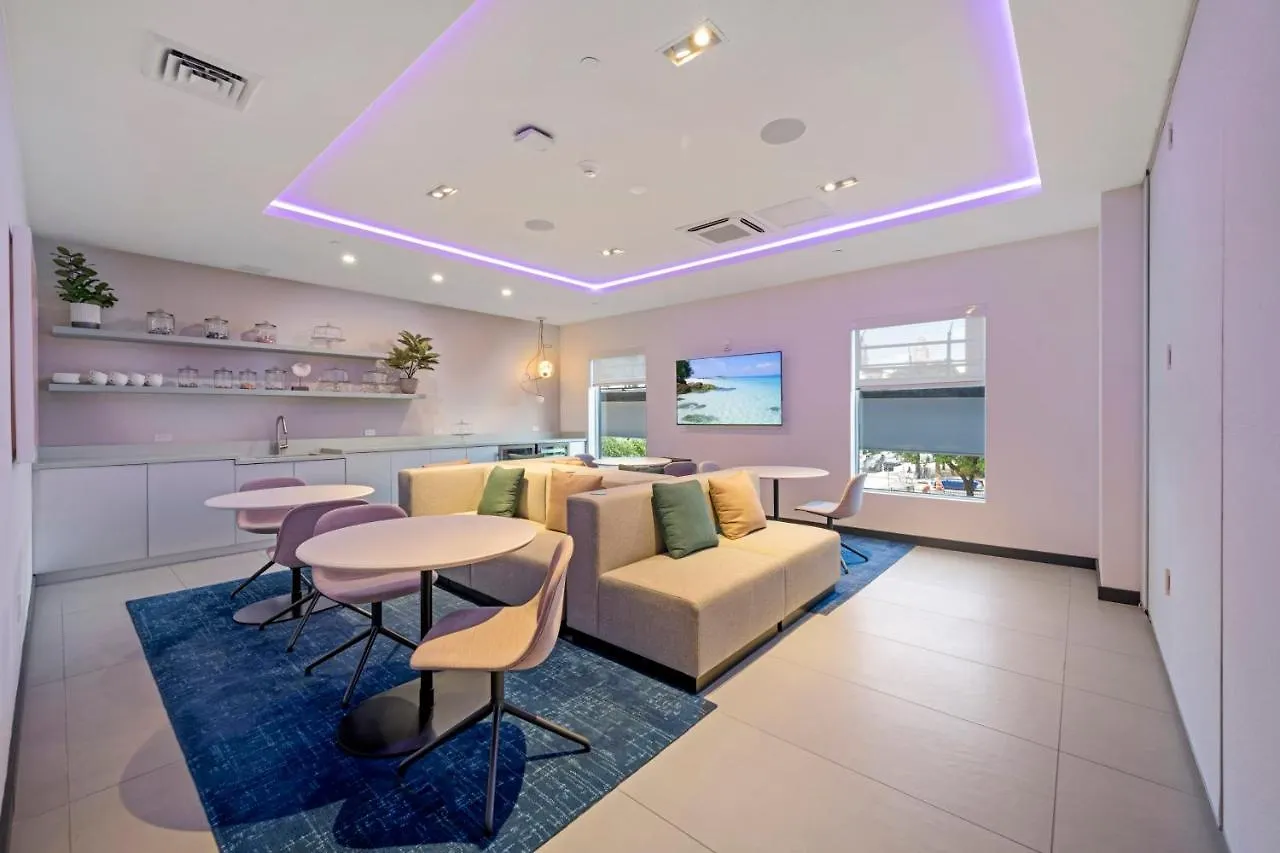 Fabulous With Pool, Gym, Lounge - Prime Location, * Miami