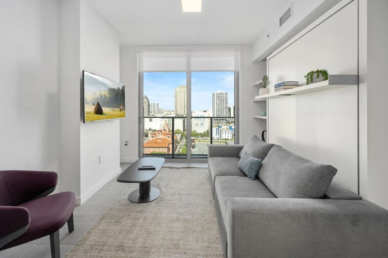 Fabulous With Pool, Gym, Lounge - Prime Location, Apartment *