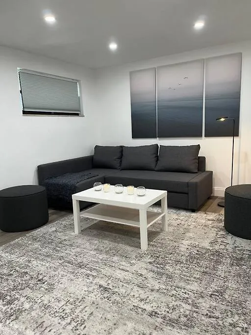 Reach-miami Hosting: Luxury Near Brickell Miami