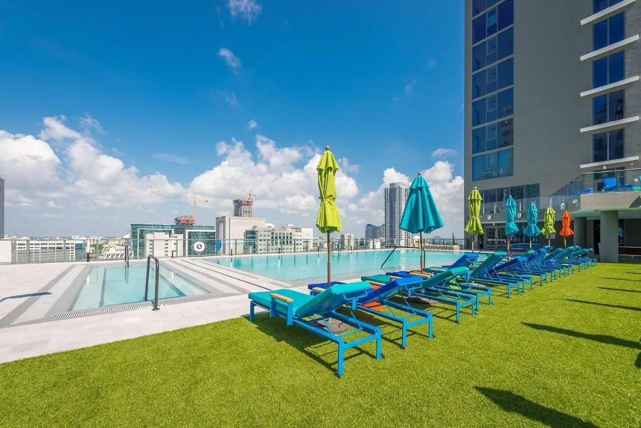 Luxury Brickell Studio *