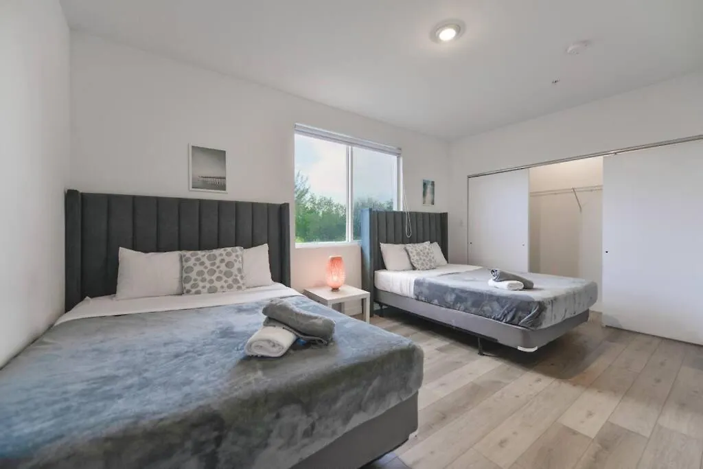 Fantastic Townhouse 15minutes From The Holiday home