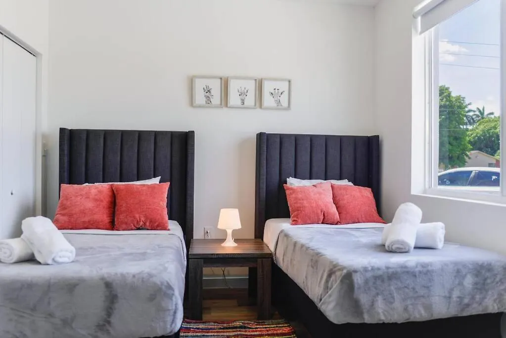 Awesome 3br Townhouse 15minutes From The * Miami